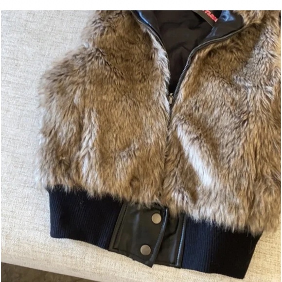 🪞 NEW mocha knit trim faux fur stand collar oversized zip up front vest nude - Picture 6 of 7